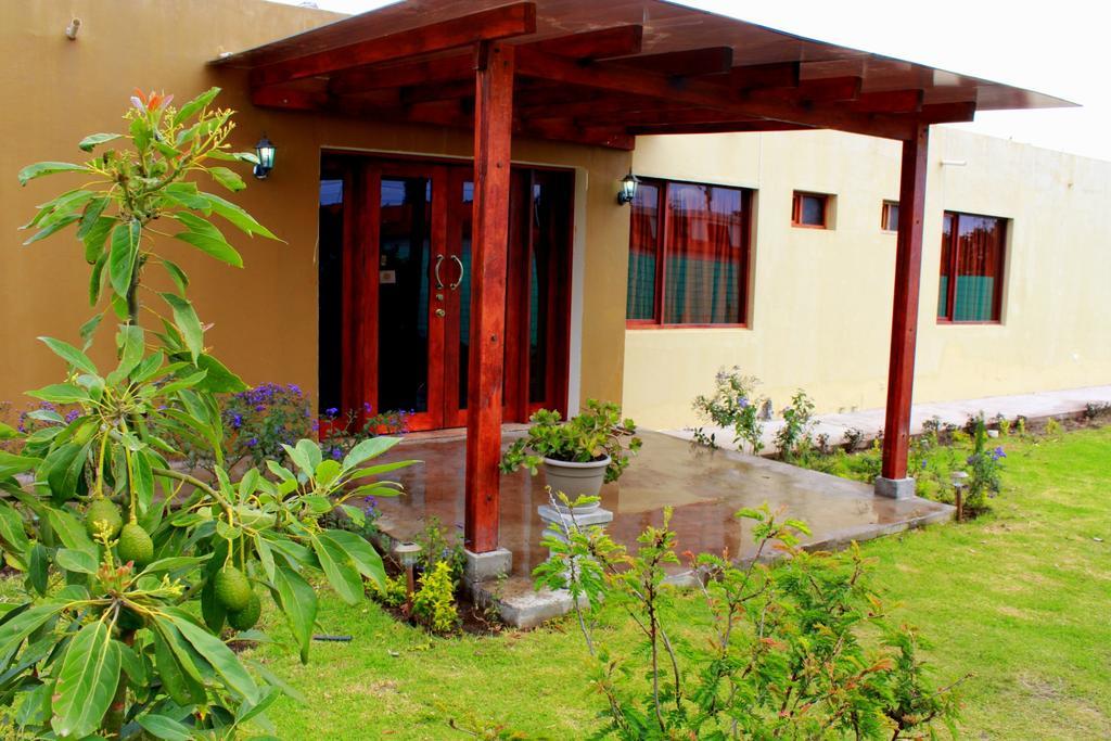 Hotel Las Mercedes Airport-Quito Tababela Eksteriør billede