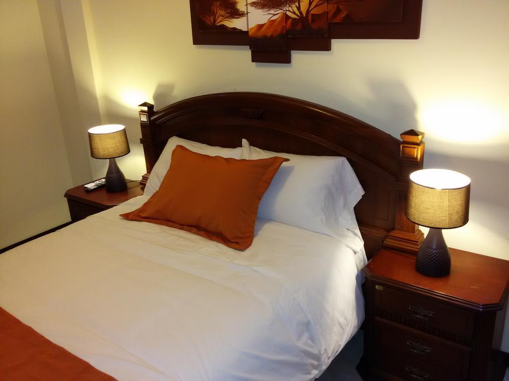 Hotel Las Mercedes Airport-Quito Tababela Værelse billede