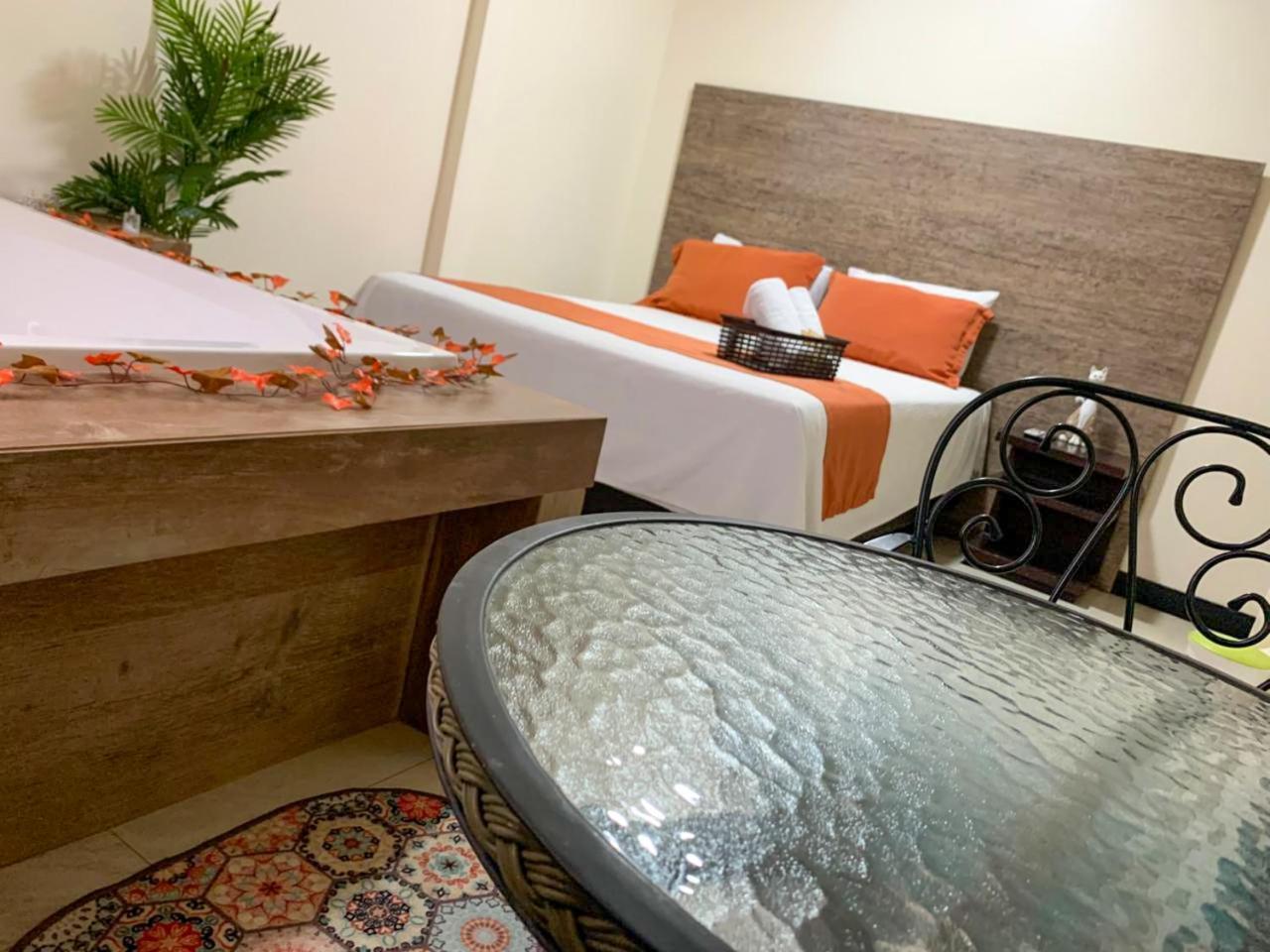 Hotel Las Mercedes Airport-Quito Tababela Eksteriør billede