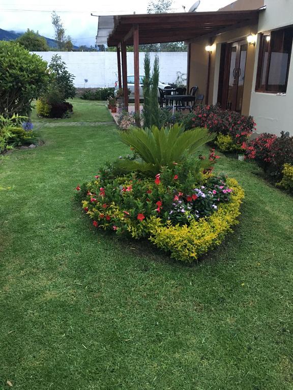 Hotel Las Mercedes Airport-Quito Tababela Eksteriør billede