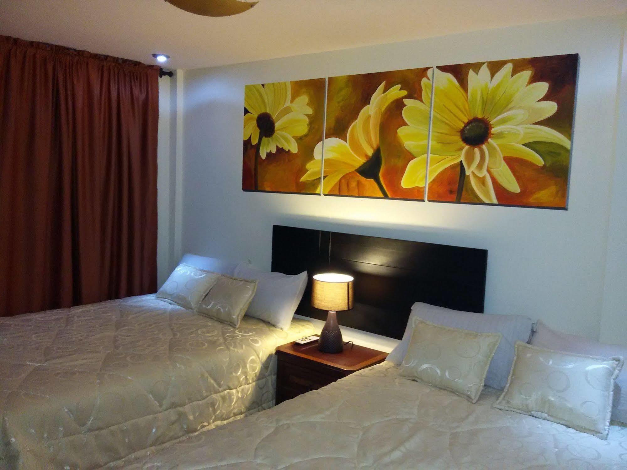 Hotel Las Mercedes Airport-Quito Tababela Eksteriør billede