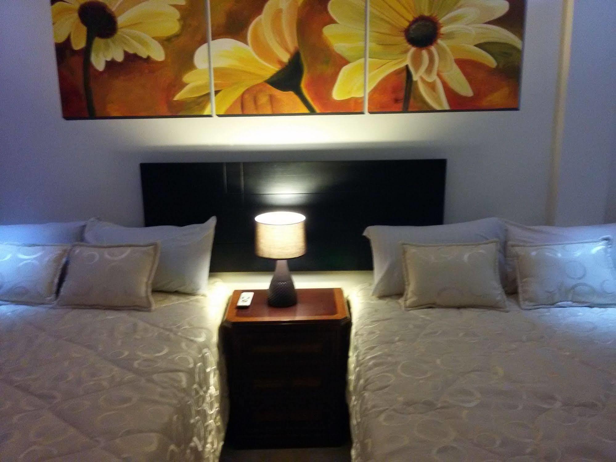 Hotel Las Mercedes Airport-Quito Tababela Eksteriør billede