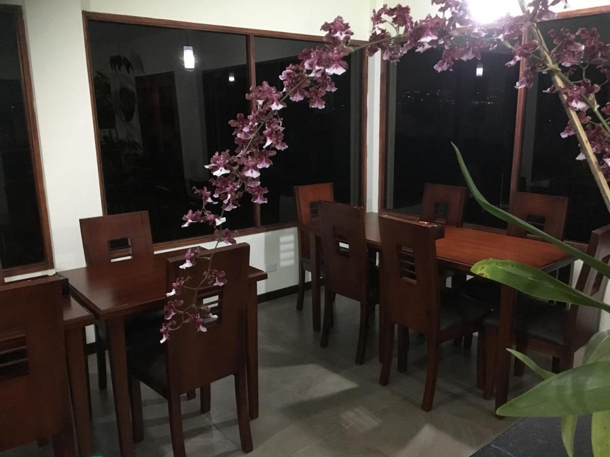 Hotel Las Mercedes Airport-Quito Tababela Eksteriør billede