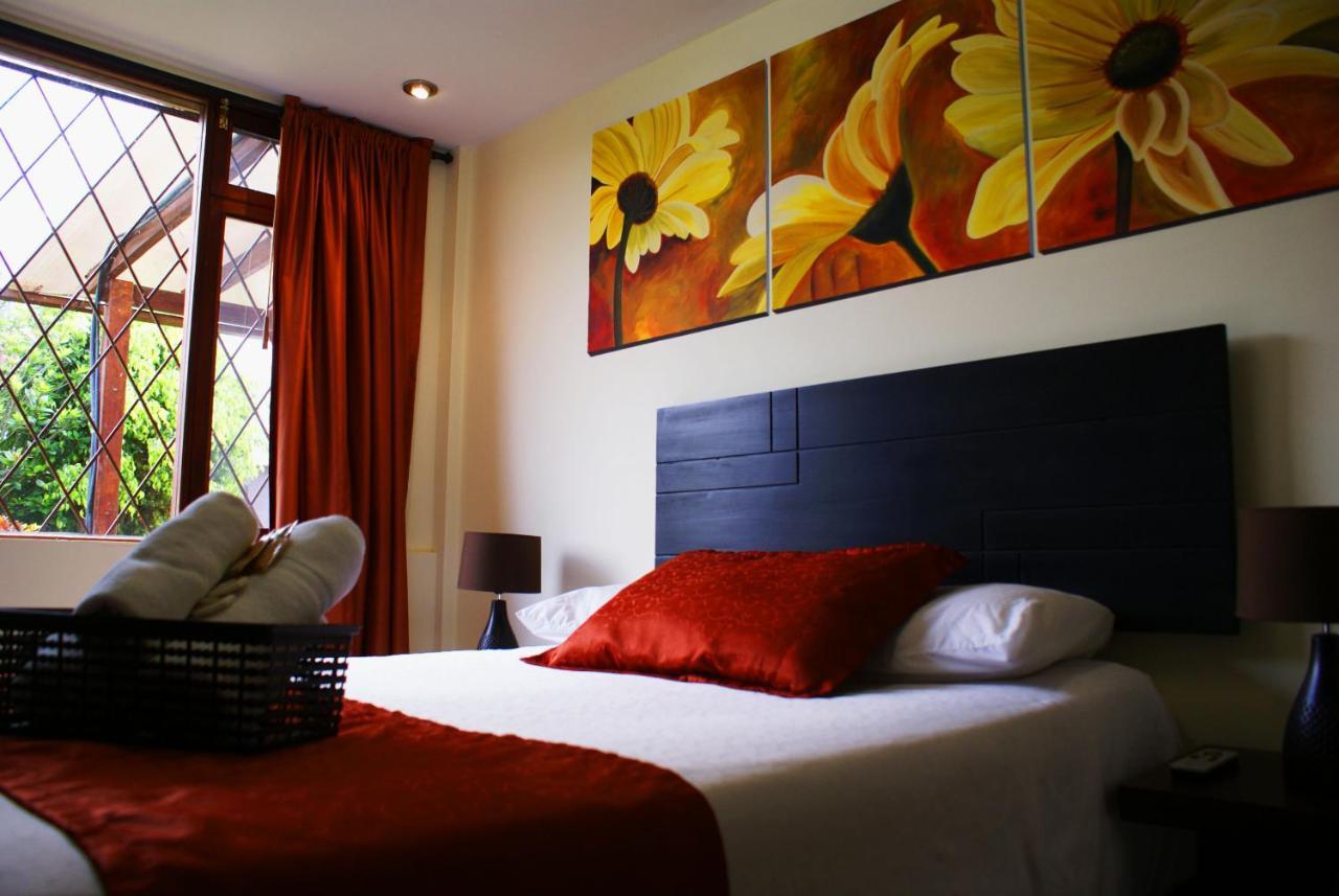 Hotel Las Mercedes Airport-Quito Tababela Eksteriør billede