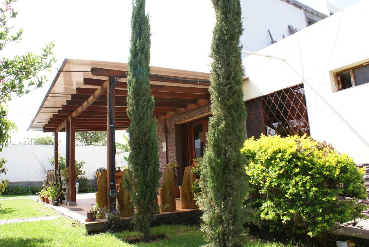 Hotel Las Mercedes Airport-Quito Tababela Eksteriør billede