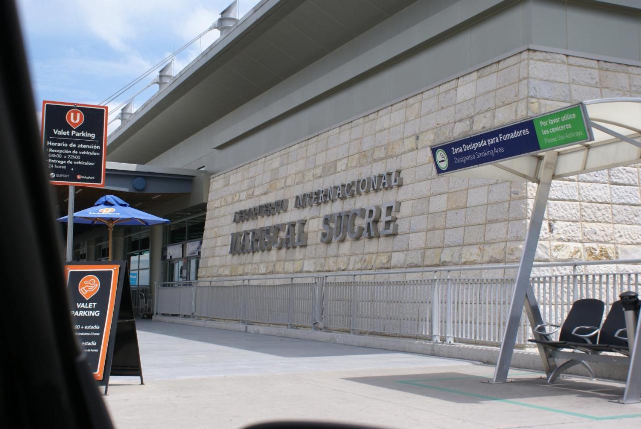 Hotel Las Mercedes Airport-Quito Tababela Eksteriør billede